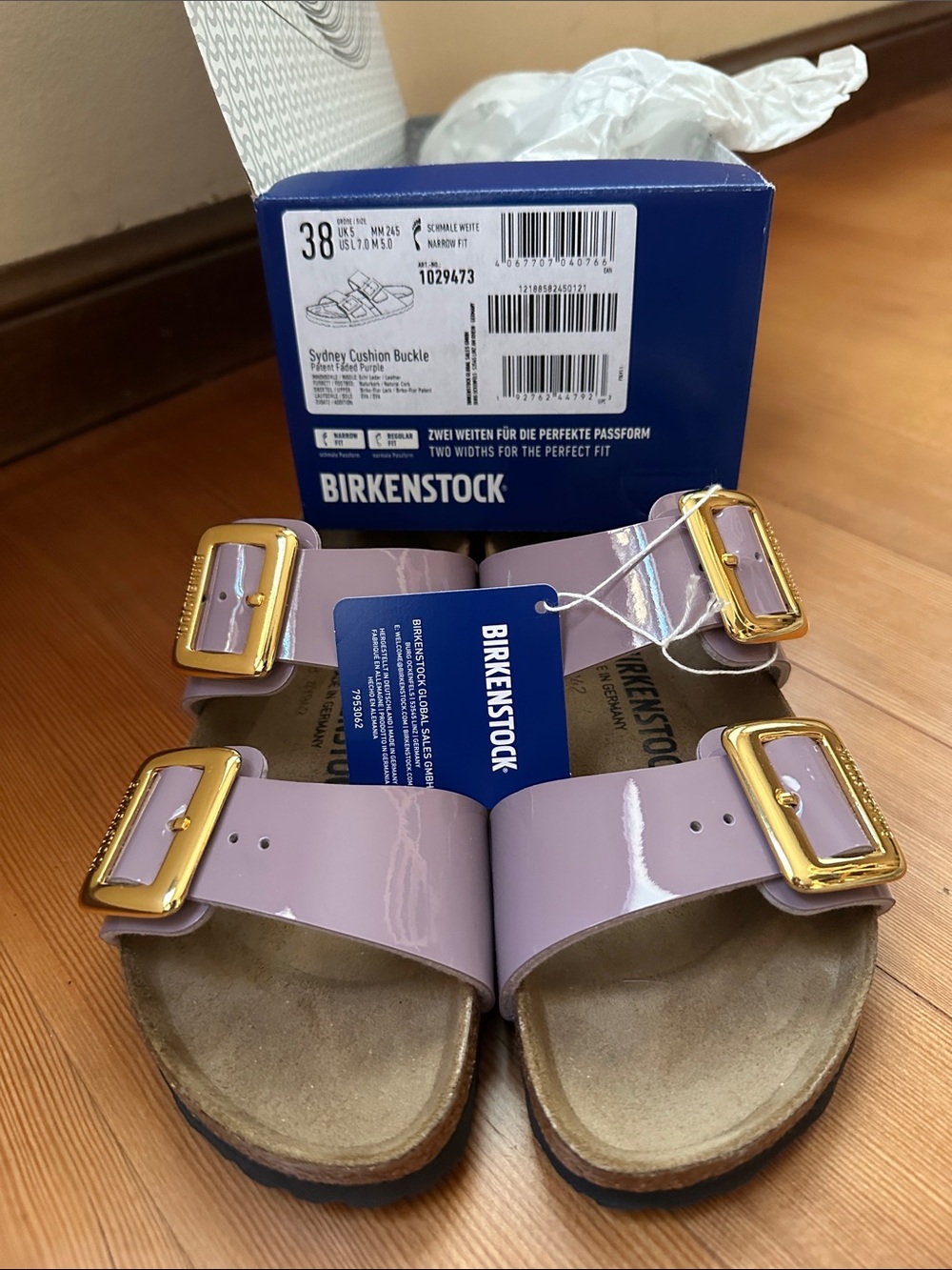 Birkenstock Women’s Sydney Patent Sandals - Lilac with Gold Buckles